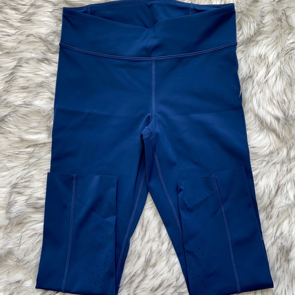 Under Armour Mirror Free Cut Cropped Leggings - Picture 4 of 11
